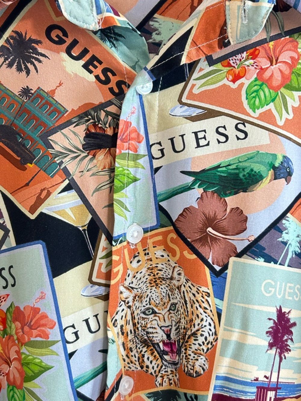 GUESS MEN Tropical Postcard animal print floral Short Sleeve Shirt Size XL. - Picture 5 of 16